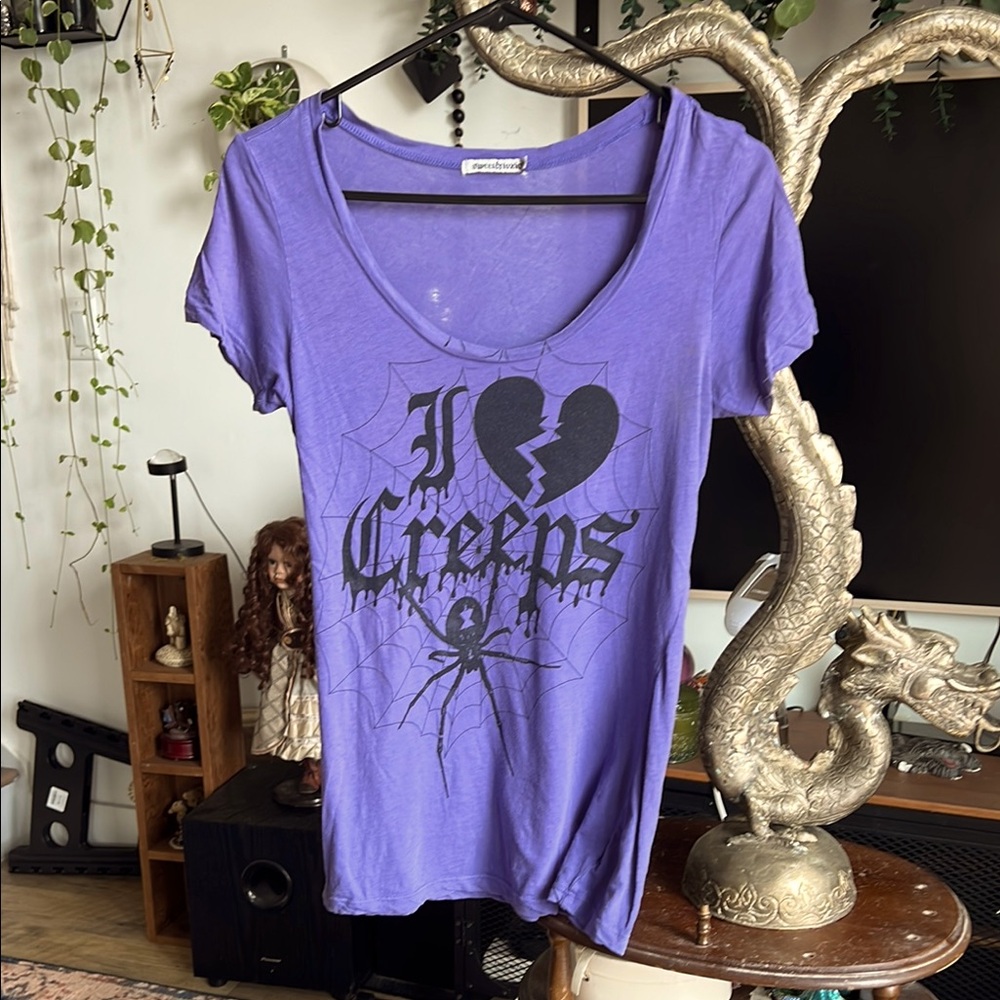 Purple scoop neck graphic tee - Spider Web design